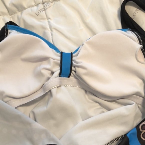 One piece bathing suit size medium - Picture 7 of 8